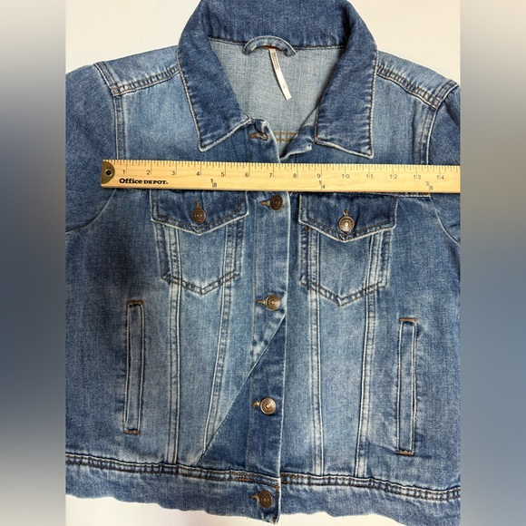 Free People Rumors Blue Denim patchwork Women's cropped Jean Jacket S - Picture 8 of 16